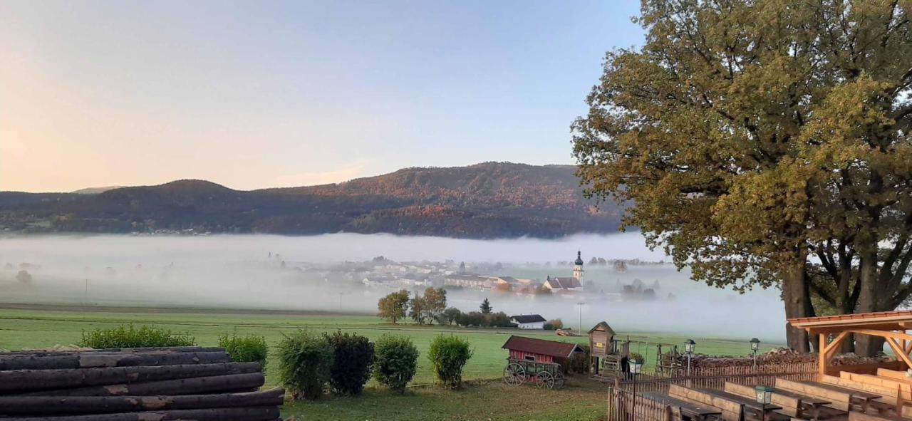 Gasthof Zum Wirt Ferienwohnung Hohenbogenblick Neukirchen beim Heiligen Blut Buitenkant foto